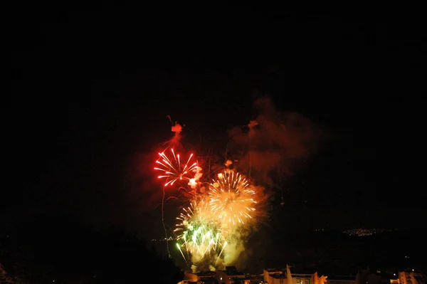 Fesztivál Tűzijáték Égen Pirotechnikai Robbanás — Stock Fotó