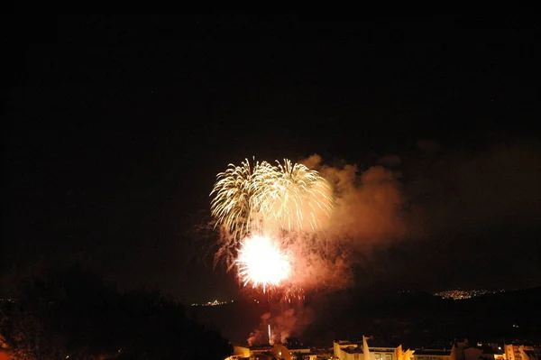 Feuerwerk Himmel Pyrotechnik Explodiert — Stockfoto