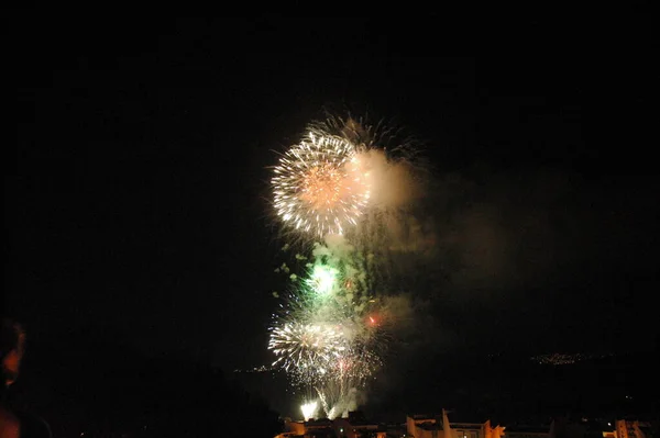 Fuegos Artificiales Del Festival Cielo Explosión Pirotécnica —  Fotos de Stock