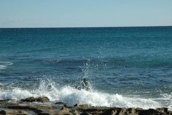 Olas Aguas Del Mar Mediterráneo — Foto de Stock