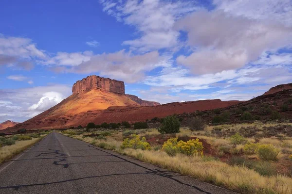 Cestování Sal Horské Smyčky Silnice Blízkosti Moab Utah — Stock fotografie