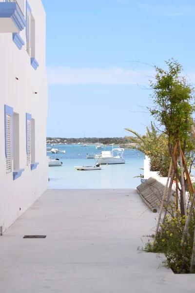 Idyll Mediterranean Sea View Alley Small Bay Small Boats Anchored — Stock Photo, Image