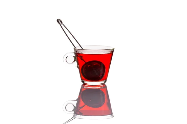 Rote Früchte Tee Glas Tasse Auf Weißem Hintergrund — Stockfoto