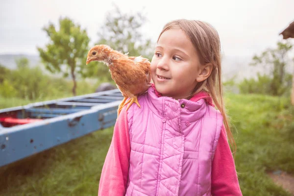 Happy Friends Outdoor Portrait Little Girl Chicken Shoulder — Stock Photo, Image