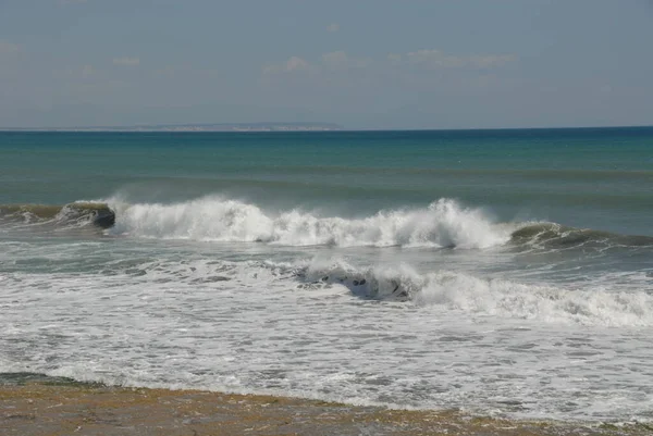 Kust Van Costa Blanca Met Golven Surfen Spanje — Stockfoto