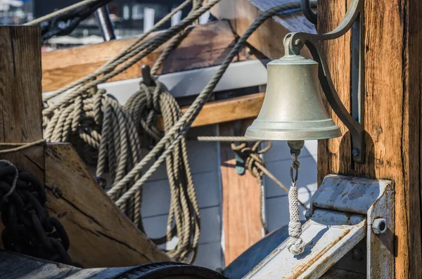 Ship Bell Een Oude Zeilboot — Stockfoto