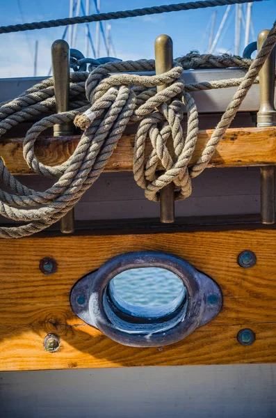 Різьблення Палубі Старого Вітрильного Корабля — стокове фото