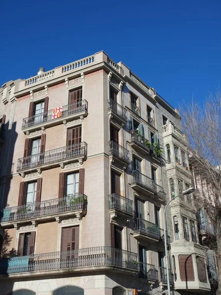 Gammalt Bostadshus Barcelona — Stockfoto