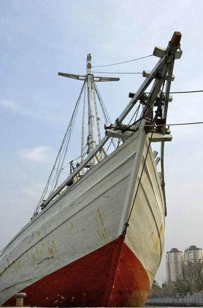 Fartygsdockning Vid Sunda Kelapas Hamn Eftermiddagen — Stockfoto