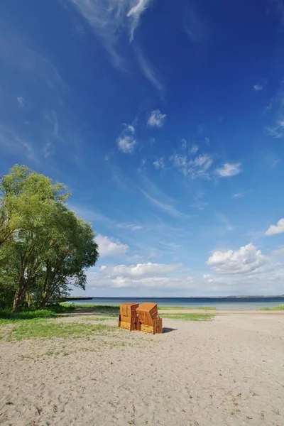 德国北部梅克伦堡西北部沃伦博格维克的海滩椅子 — 图库照片