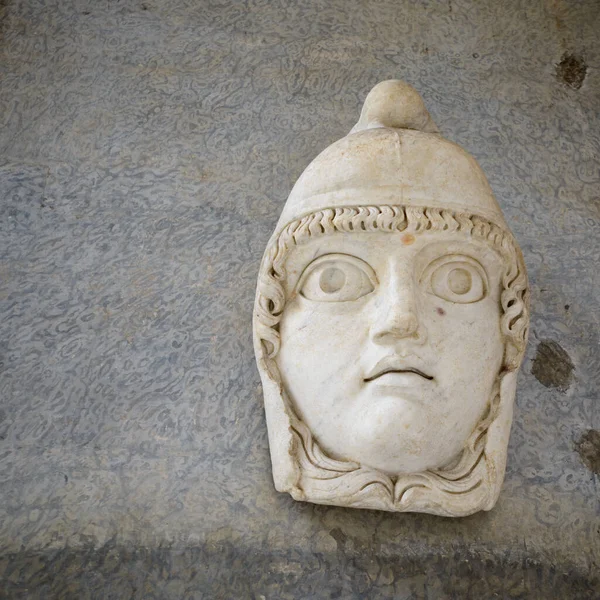 ローマ イタリアの古代ローマ帝国の像 — ストック写真