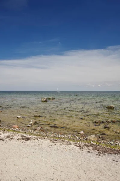 Spiaggia Naturale Mare Baltico Barca Vela Boltenhagen Riscatto Distretto Meclemburgo — Foto Stock