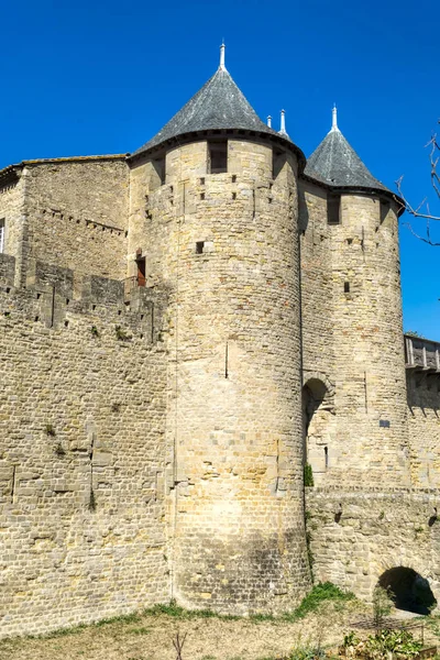 Vista Dos Torres Histórica Fortaleza Carcassonne Sur Francia — Foto de Stock