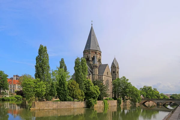 Tempel Neuf Het Moezeleiland Met Pont Des Roches Metz — Stockfoto