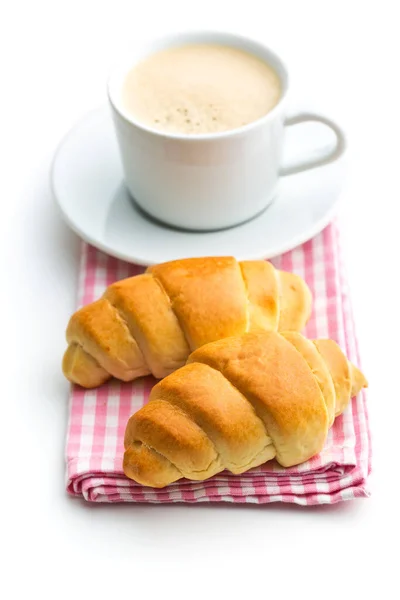Sabroso Croissants Mantecoso Taza Café Aislado Sobre Fondo Blanco —  Fotos de Stock