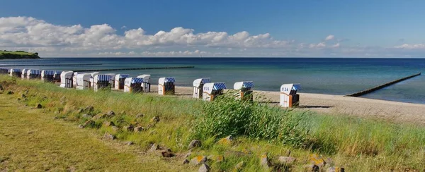Costa Ripida Mare Baltico Sedie Sdraio Sulla Spiaggia Boltenhagen Quartiere — Foto Stock