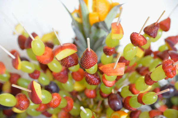 Arranjos Frutas Frescas Para Recepção Casamento Outros Eventos Semelhantes — Fotografia de Stock