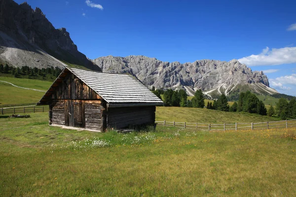 Parque Natural Puez Geisler Grupo Peitlerkofler 2875M — Foto de Stock