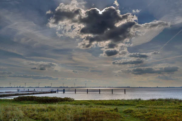 Nubes Cuello Rysumer Frisia Oriental — Foto de Stock