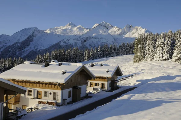 冬のホーチクリムル ホチクリムル オーストリア アルプス 高い山 ジェロスプレート ベルクドルフ — ストック写真