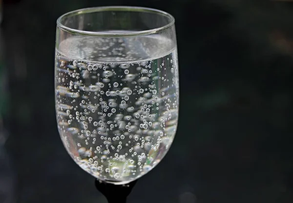 Vattenbubblor Glaset Med Vatten — Stockfoto