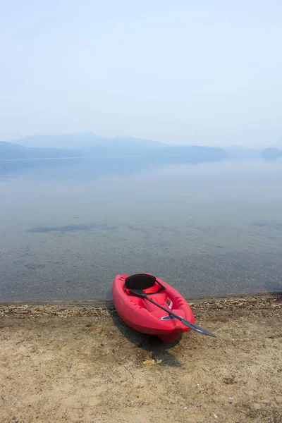 Kayak Una Playa Lago Camping — Foto de Stock