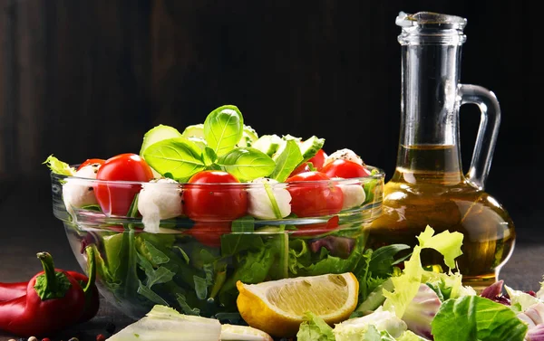 Composición Con Ensaladera Verduras Dieta Equilibrada — Foto de Stock