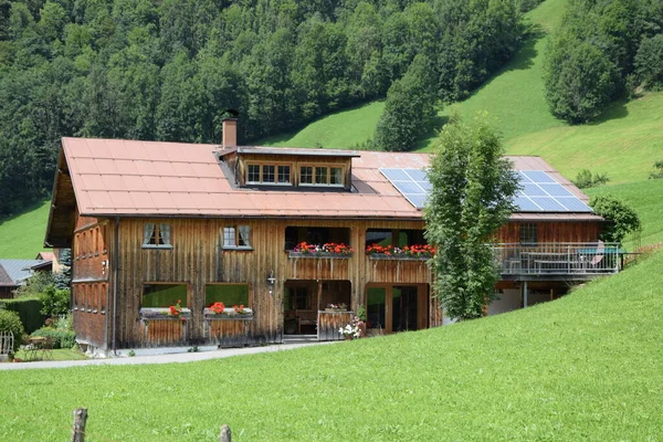 Haus Bregenzerwald Bauernhaus Vorarlberg Österreich Ländlich Bauen Bauen Blumenschmuck Traditionelles — Stockfoto