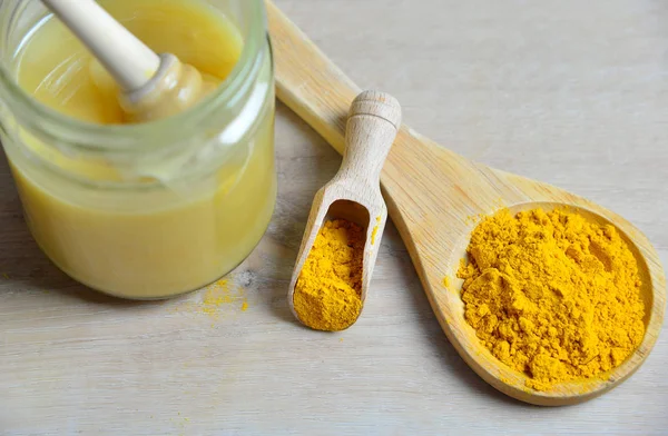 Antibiotique Naturel Fait Maison Avec Miel Miel Doré Curcuma — Photo