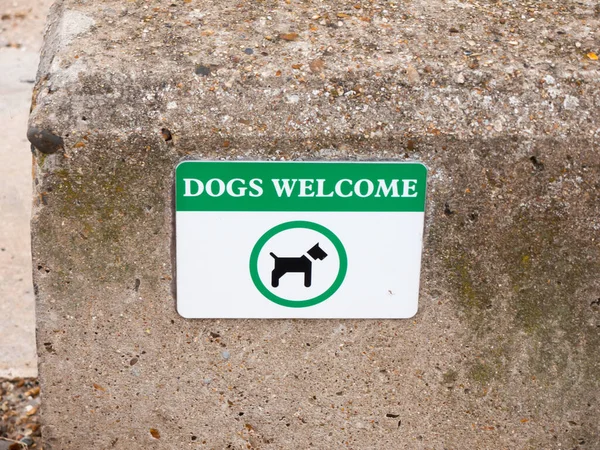 Een Honden Welkomstbord Strand Voorwand — Stockfoto