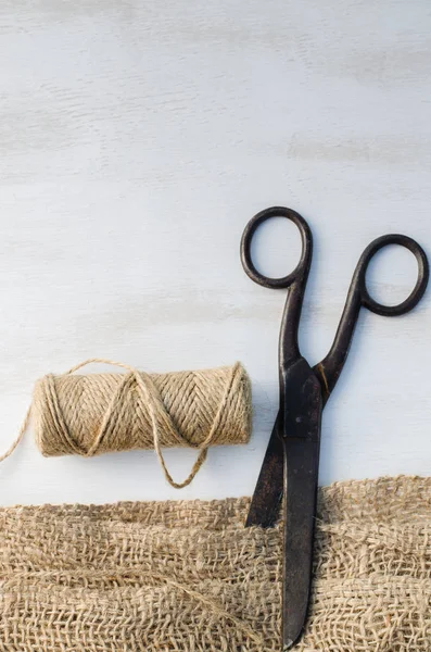 Old Scissors Skein Jute Twine Burlap Wooden Background Rustic Style — Stock Photo, Image