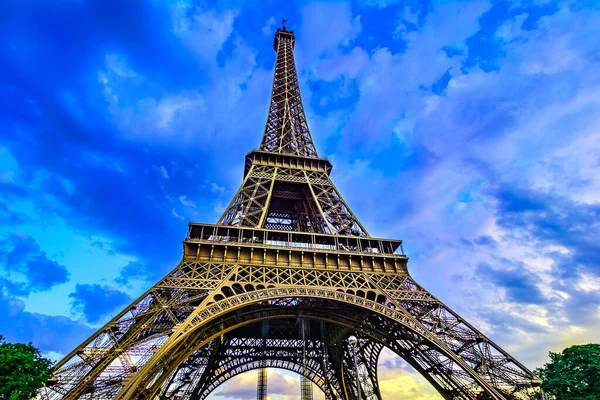 Paříž Francie Eiffelova Věž Osvětlená Při Západu Slunce Eiffelova Věž — Stock fotografie
