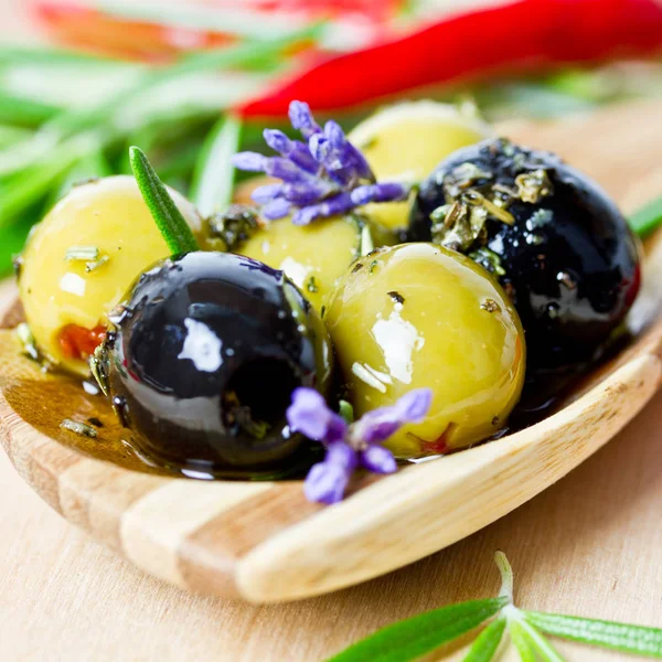 Oliven Pflanzennahrung — Stockfoto