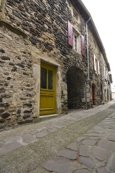 Strade Tortuose Una Città Francese Sul Rodano — Foto Stock