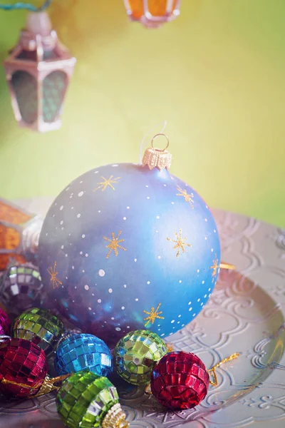 Palle Luci Natale Sfondo Verde Retro Tonica — Foto Stock