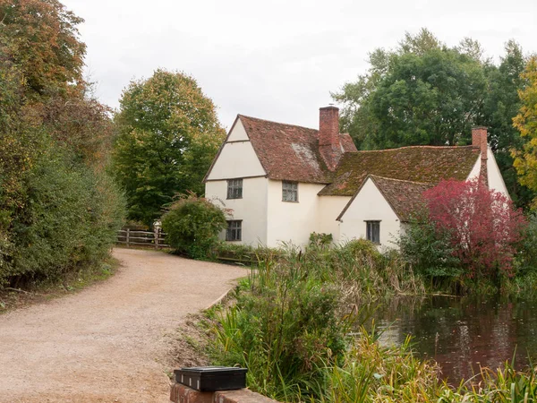 Willy Lotts Cottage Flatford Mill Autumn People — Stock Photo, Image