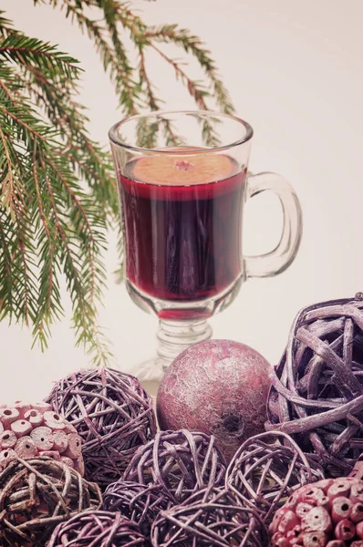 Vinho Tinto Mulled Decorações Xmas Profundidade Superficial Campo Concentre Nas — Fotografia de Stock