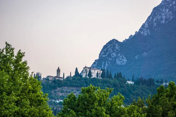 Letní Den Jezera Garda Itálii — Stock fotografie