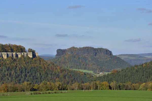 Lilienstein Saxonském Švýcarsku — Stock fotografie