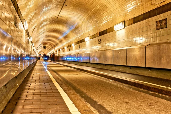 Hamburg Stary Tunel Zdjęciu Stary Tunel Hamburgu Widok Prowadzi Tunelu — Zdjęcie stockowe