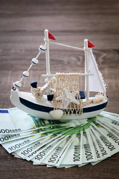Dinero Para Crucero Planificación Vacaciones —  Fotos de Stock