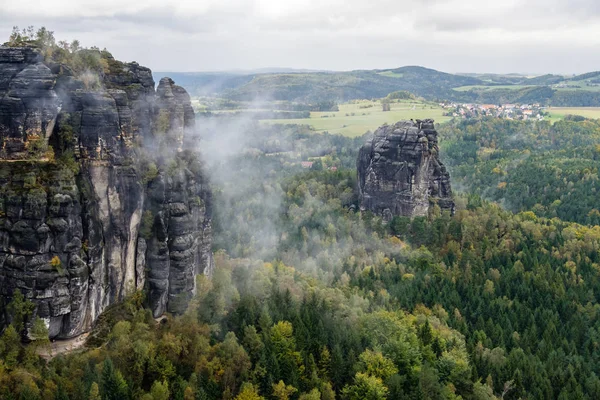 Autunno Nella Regione Delle Montagne Arenaria Dell Elba Bad Schandau — Foto Stock