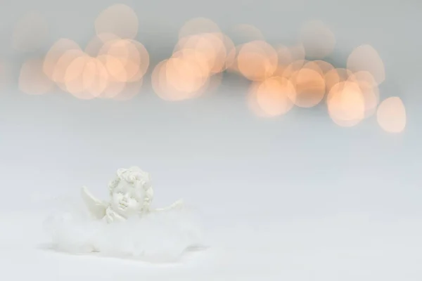 白い背景の前にコピースペースを持つクリスマスの動機 — ストック写真