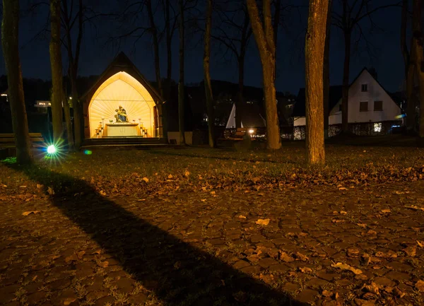 Madonna Bei Der Merklinghäuser Kapelle Stadthallenberg — Stockfoto