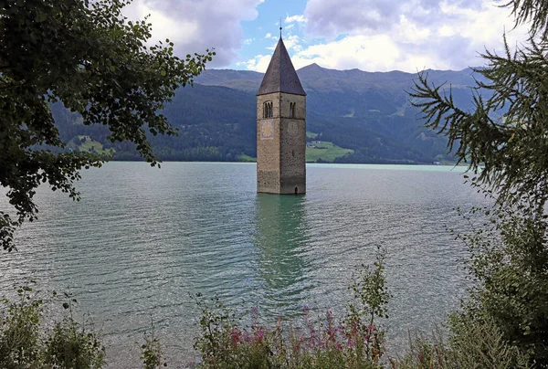 Tour Église Dans Reschensee Dans Vinschgau — Photo