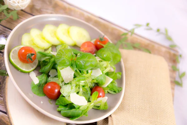 Närbild Färsk Välsmakande Sallad — Stockfoto