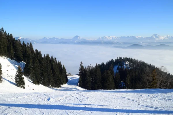 Zona Esquí Con Panorama Montaña — Foto de Stock