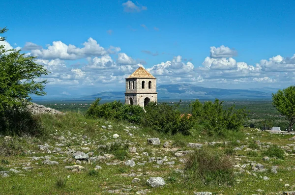 Башня Церкви Брибирской Крепости Далмации — стоковое фото