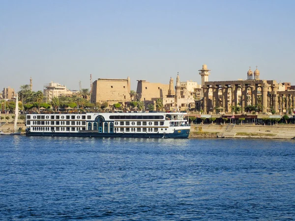 Egipto Crucero Por Nilo Con Templo Luxor — Foto de Stock