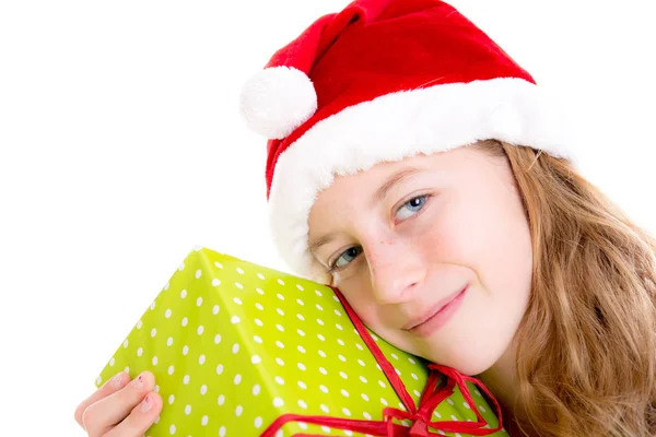 Nettes Mädchen Mit Santa Mütze Und Geschenk — Stockfoto